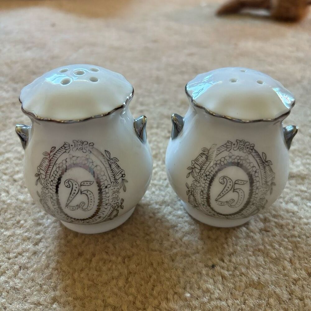 Vintage 25th Wedding Anniversary Salt & Pepper Shakers H-234 Japan